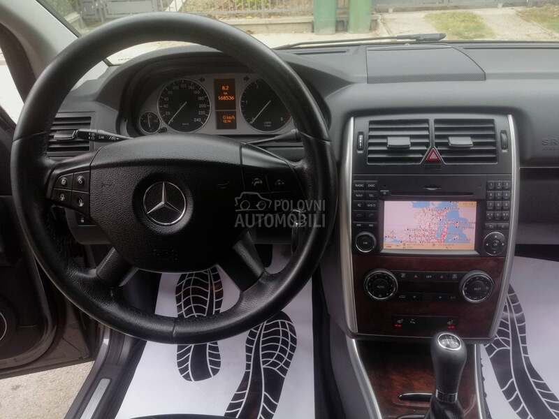 Mercedes Benz B 180 /AVANTGARDE MAX /