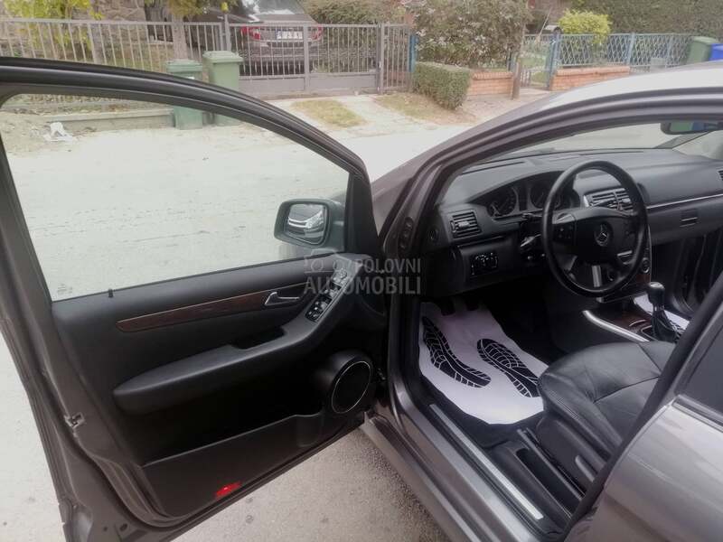 Mercedes Benz B 180 /AVANTGARDE MAX /