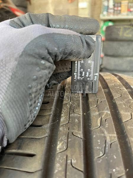 Continental 215/65 R17 Letnja