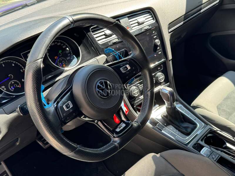 Volkswagen Golf 7 7.5 R Look