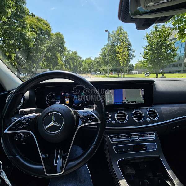 Mercedes Benz E 220 
