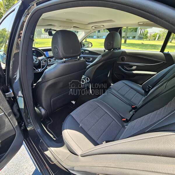 Mercedes Benz E 220 