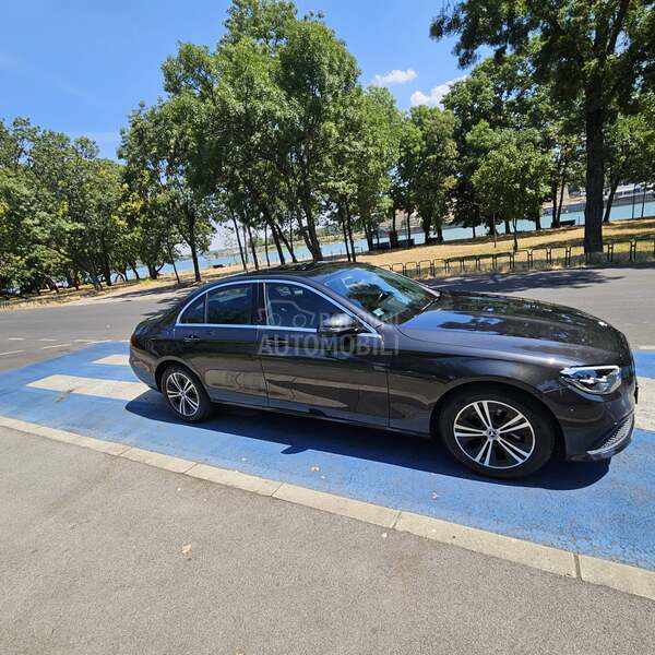 Mercedes Benz E 220 