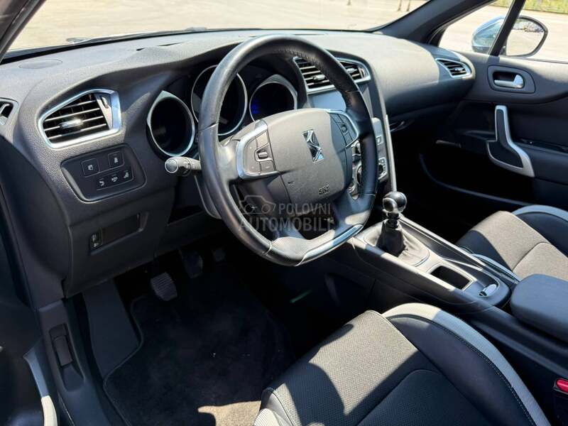 Citroen DS4 1.2i