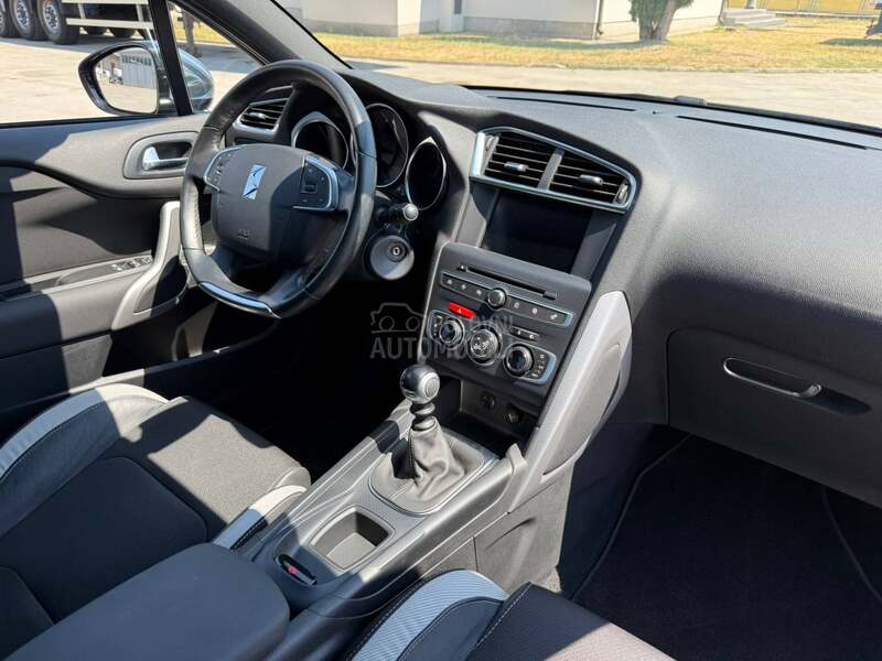 Citroen DS4 1.2i