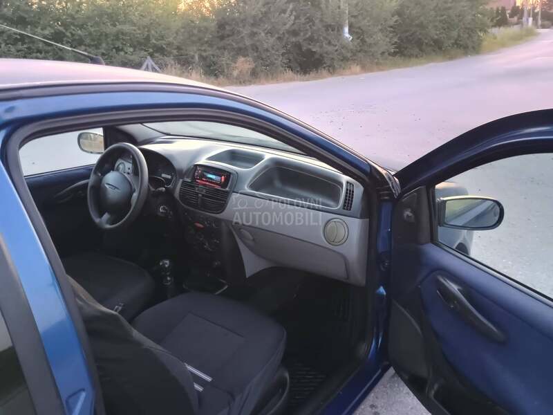 Fiat Punto 1.2 8v p.liin A.tes