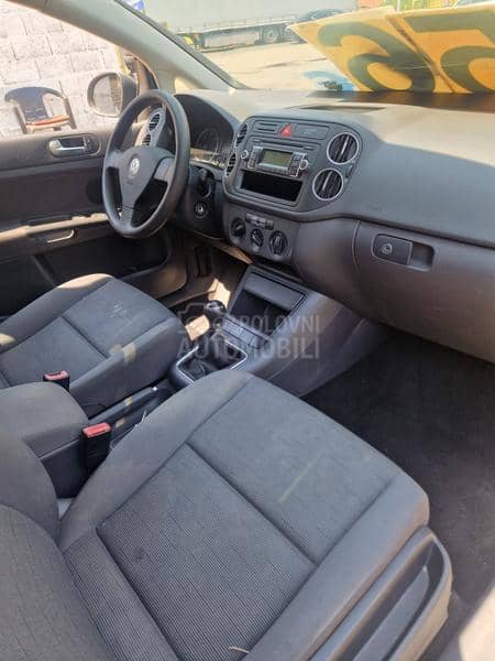 Volkswagen Golf Plus BAS DOBAR