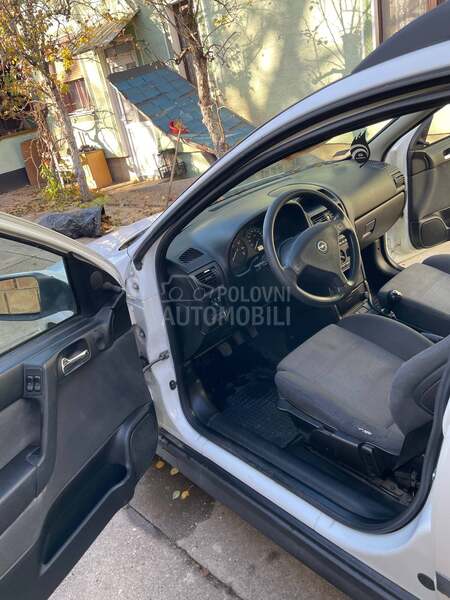 Opel Astra G 1.8