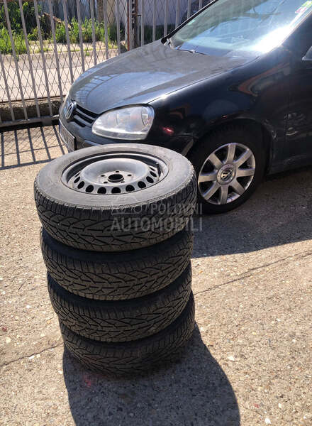 Volkswagen Golf 5 united