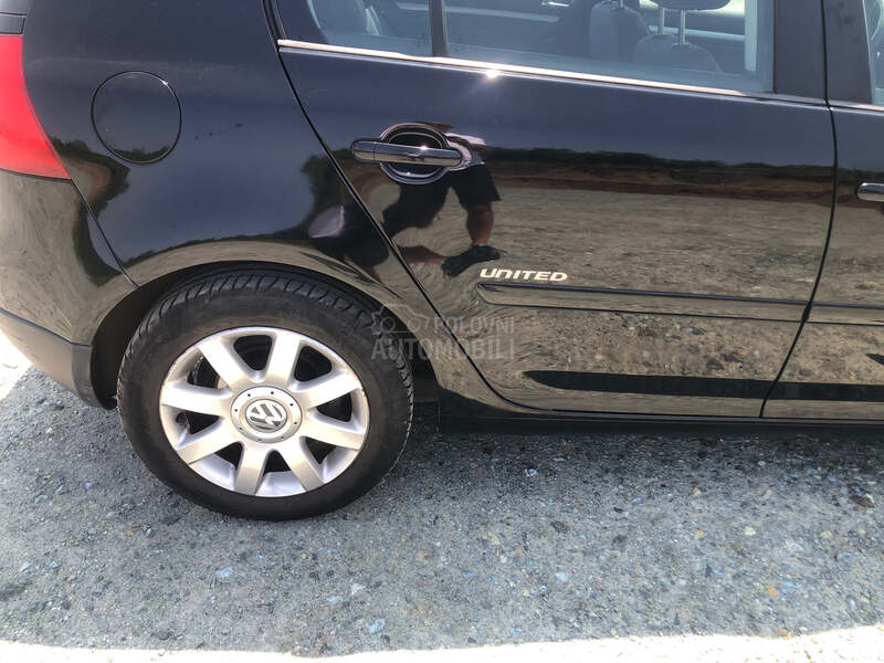 Volkswagen Golf 5 united