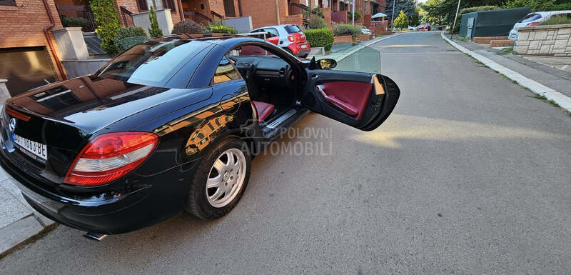 Mercedes Benz SLK 200 