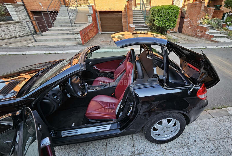 Mercedes Benz SLK 200 