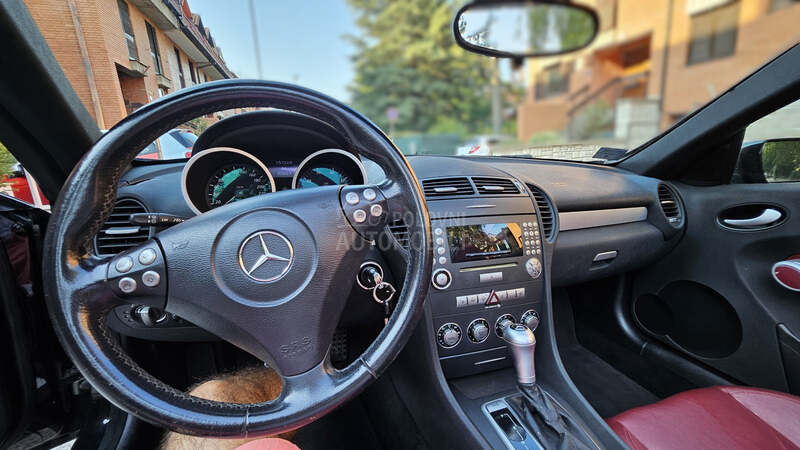 Mercedes Benz SLK 200 