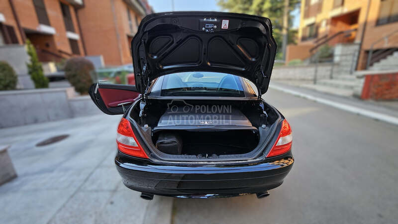 Mercedes Benz SLK 200 