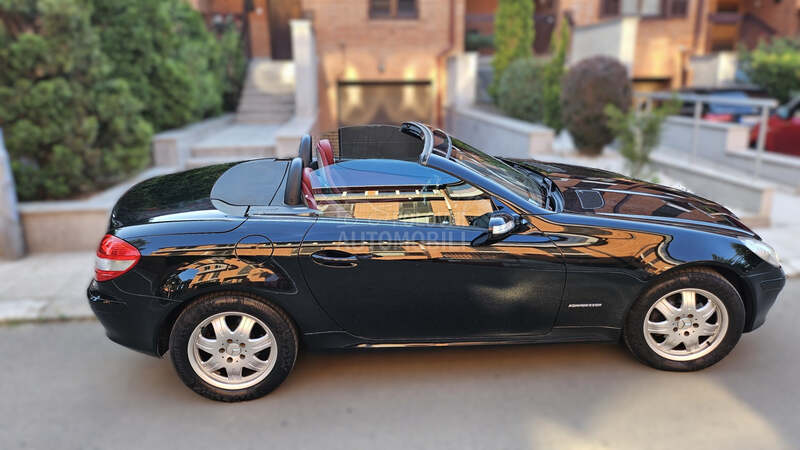 Mercedes Benz SLK 200 