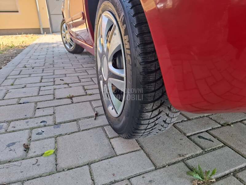 Nissan Micra 1.2