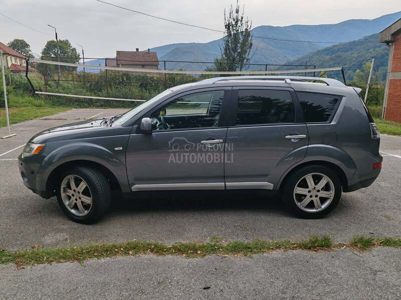 Mitsubishi Outlander 