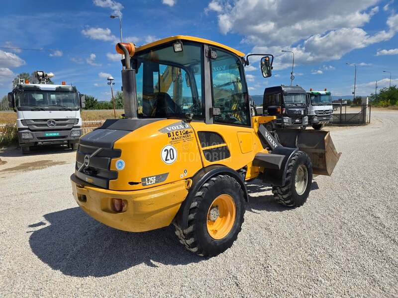 Volvo L25F