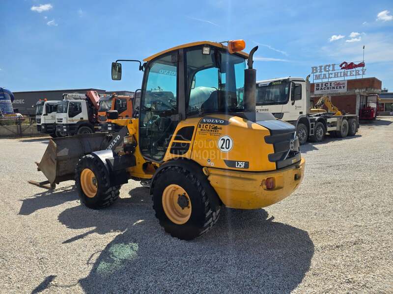 Volvo L25F