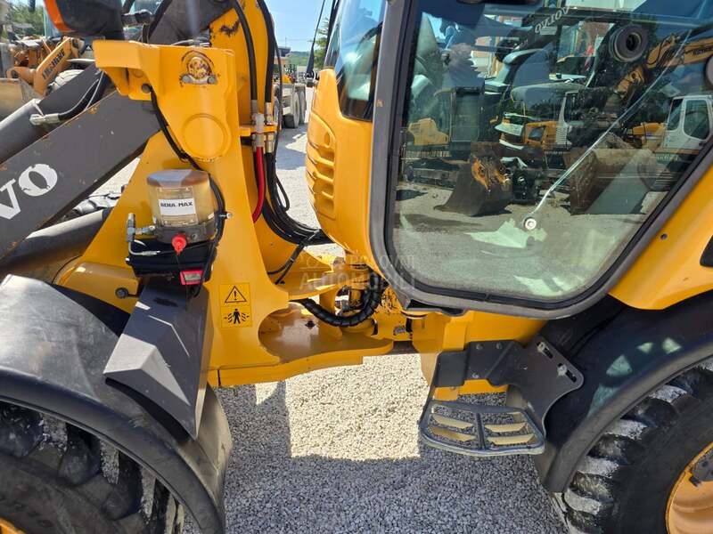 Volvo L25F