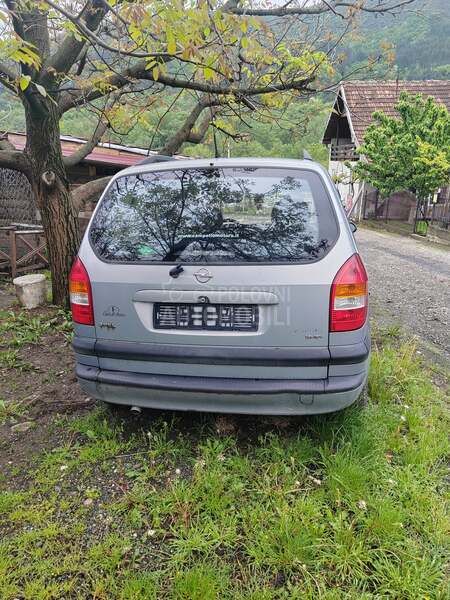 Opel Zafira 