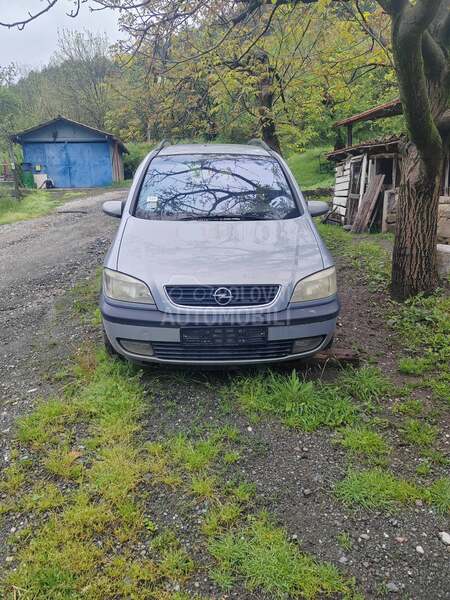 Opel Zafira 