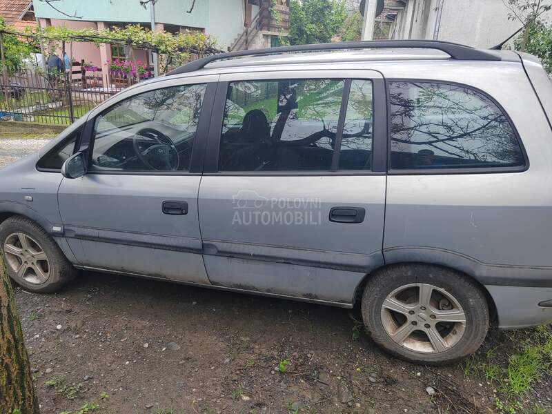 Opel Zafira 