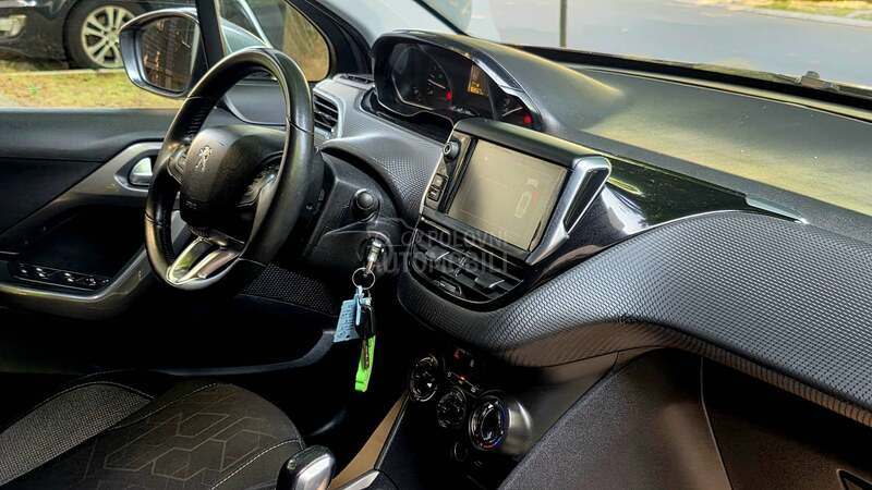 Peugeot 2008 1.6BLUHDI ALLURE