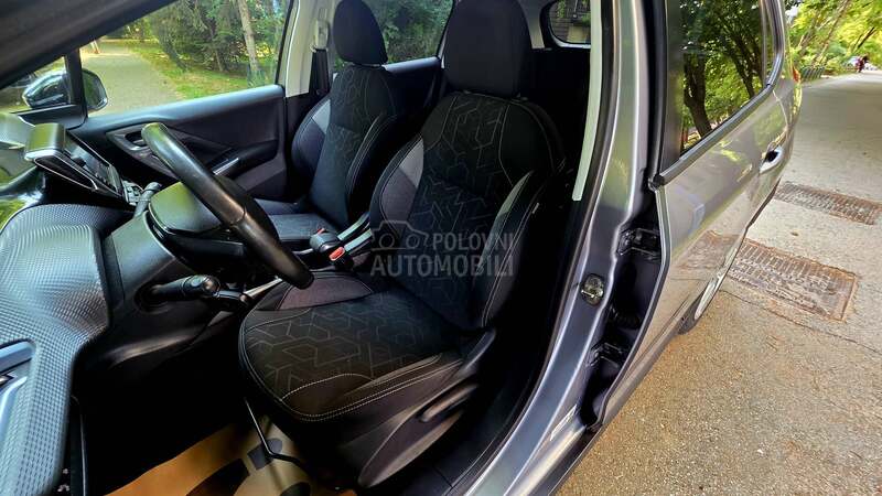 Peugeot 2008 1.6BLUHDI ALLURE