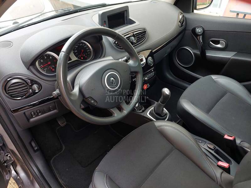 Renault Clio 1.5DCI D/N F U L L