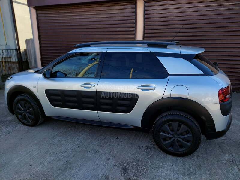 Citroen C4 Cactus 1.6HDI/SHINE/