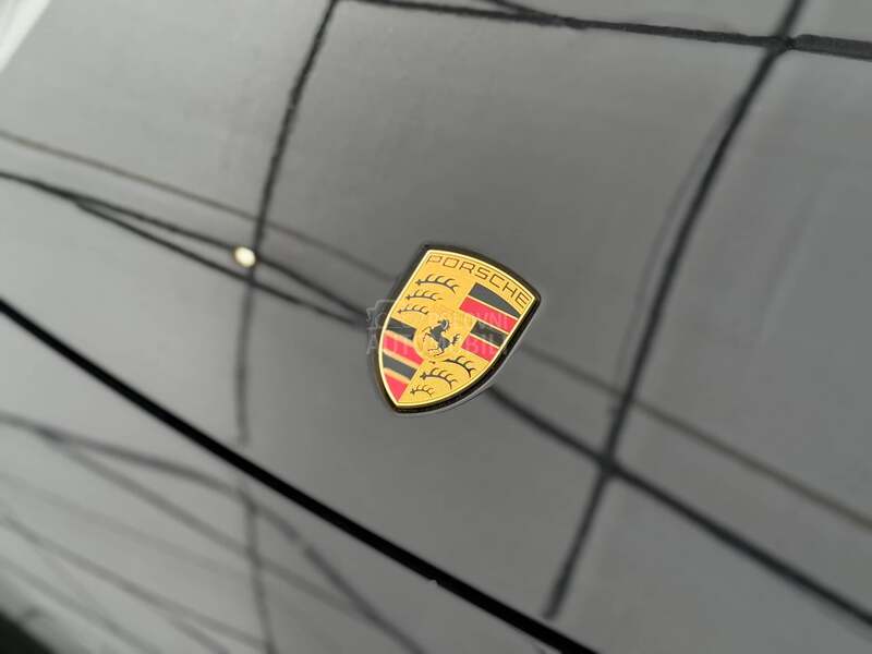 Porsche Cayenne TURBO/Carbon/Burm