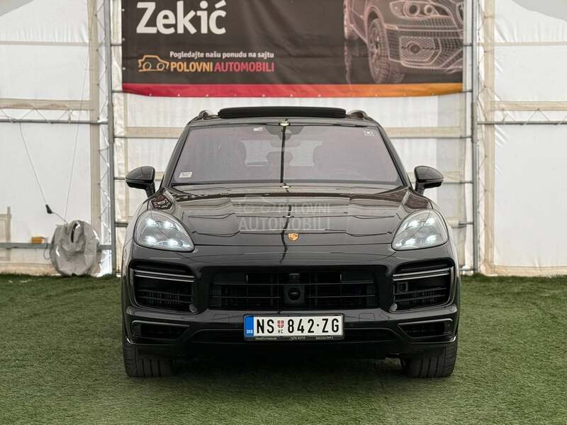 Porsche Cayenne TURBO/Carbon/Burm