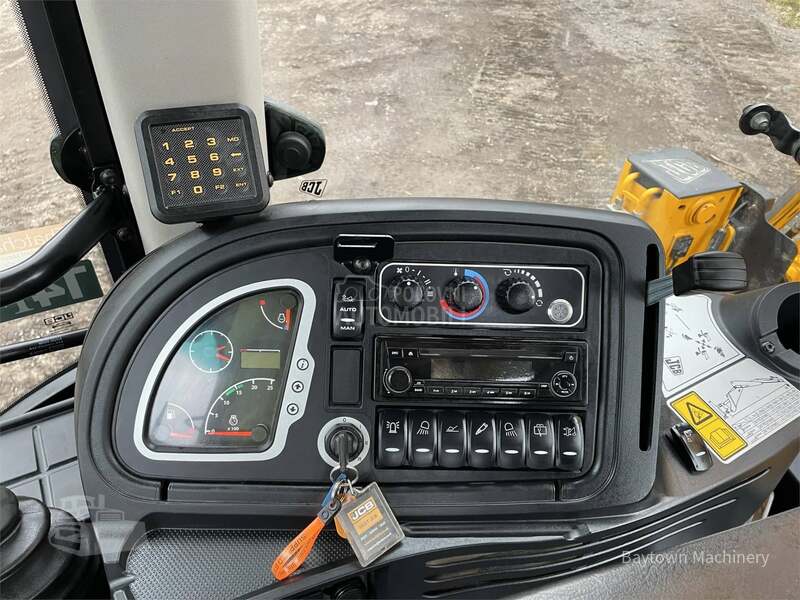 JCB 3CX CONTRACTOR PRO