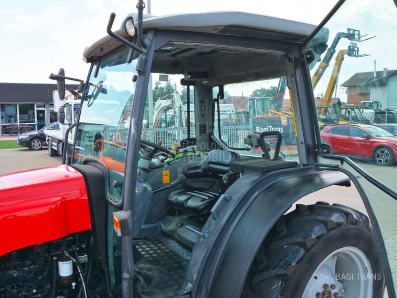 Massey Ferguson 3225