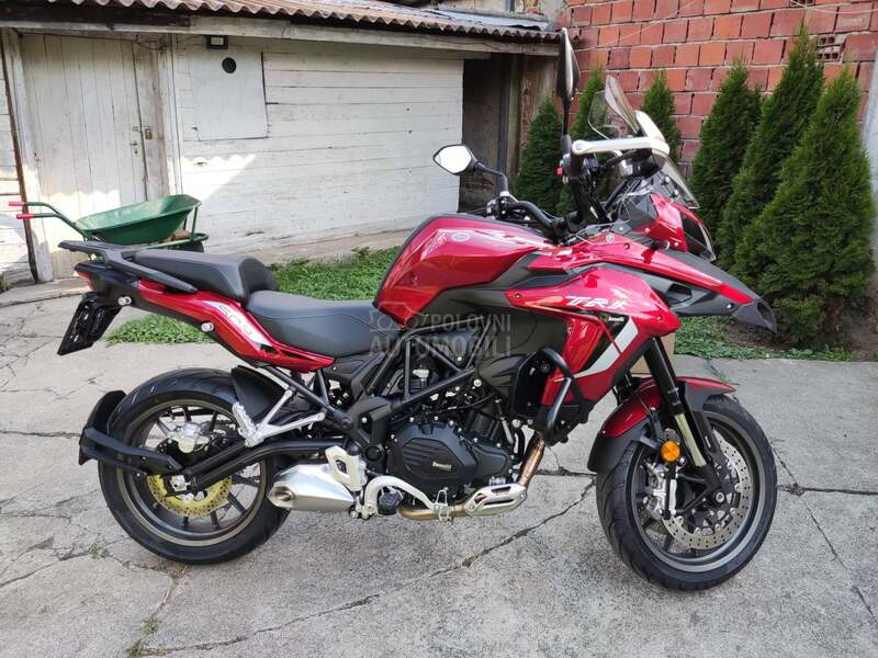 Benelli TRK 502