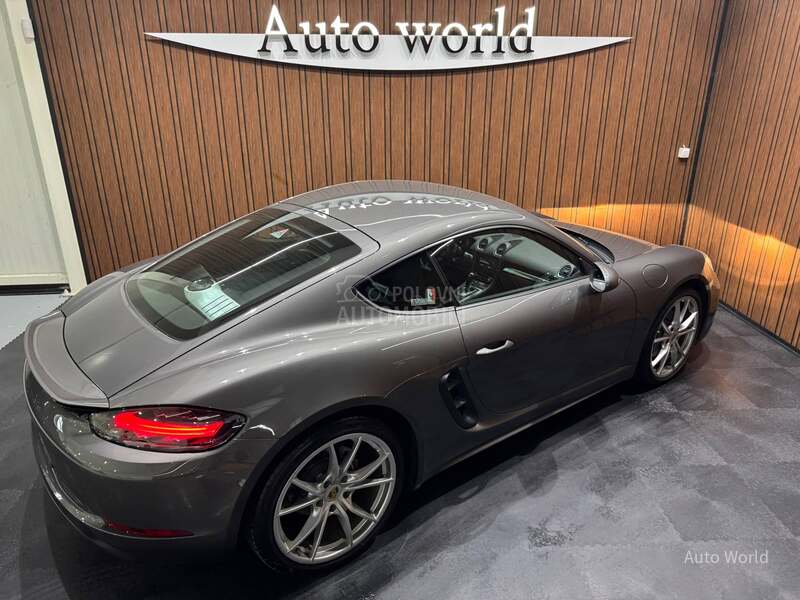 Porsche Cayman 