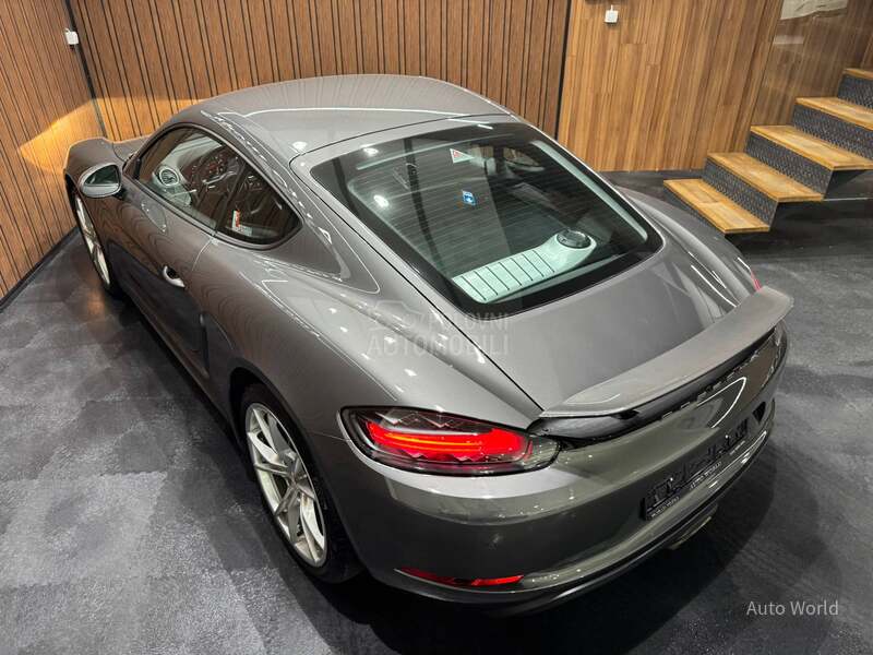 Porsche Cayman 