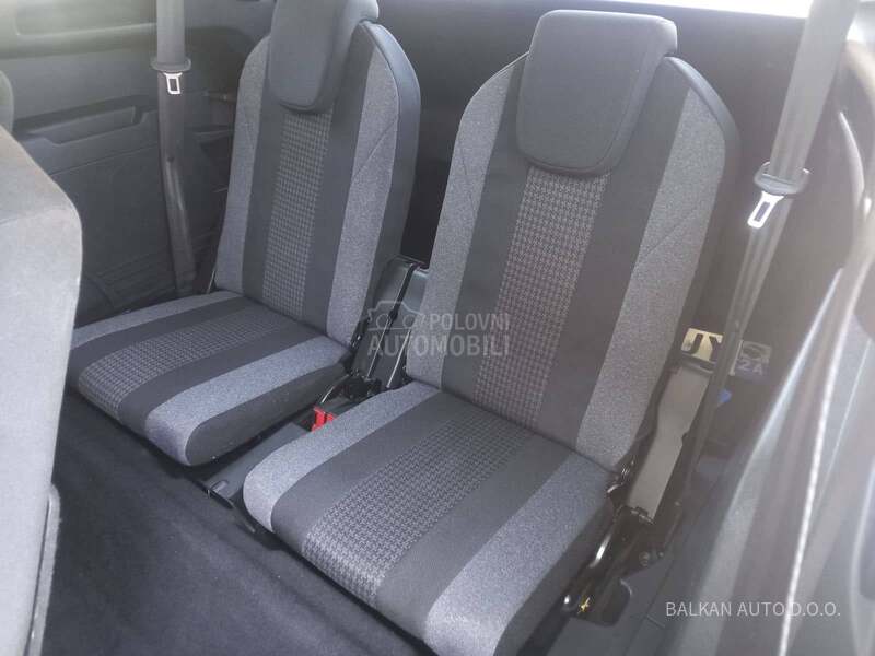 Peugeot 5008 1.5 HDI/7SED/LED/AUT