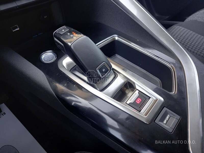Peugeot 5008 1.5 HDI/7SED/LED/AUT