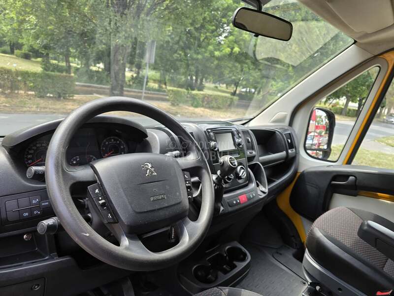 Peugeot Boxer 