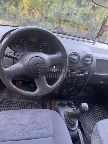 Dacia Logan 