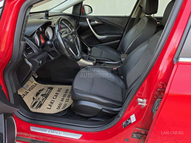 Opel Astra J COSMO 1.4 TB