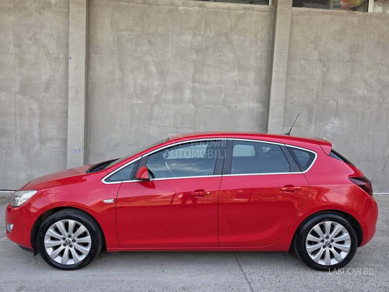 Opel Astra J COSMO 1.4 TB