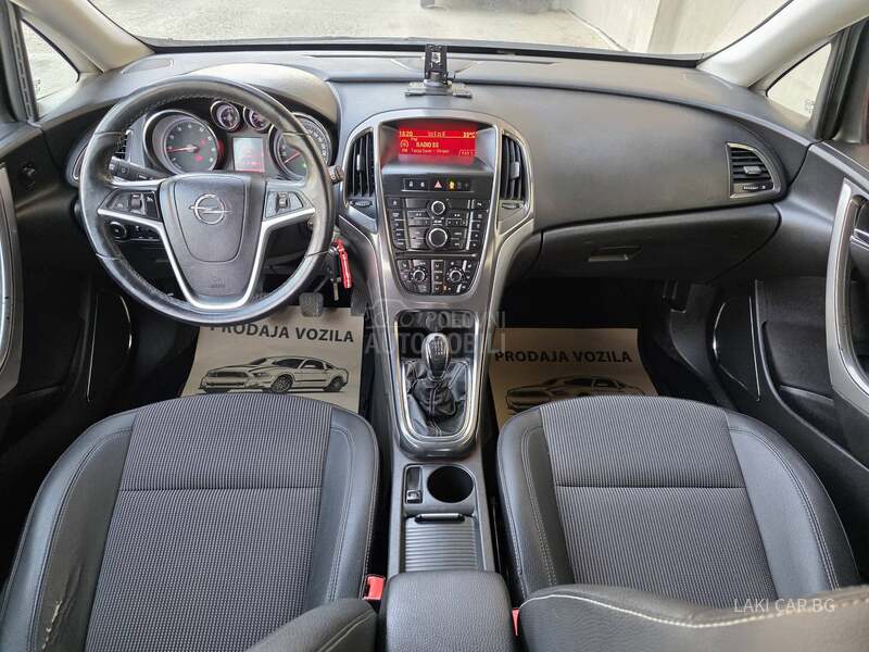 Opel Astra J COSMO 1.4 TB