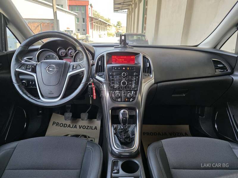 Opel Astra J COSMO 1.4 TB