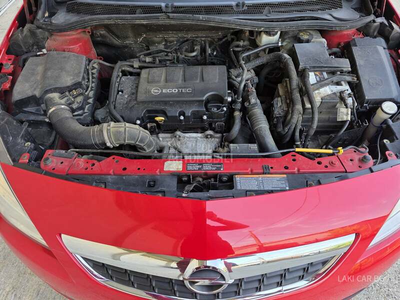 Opel Astra J COSMO 1.4 TB