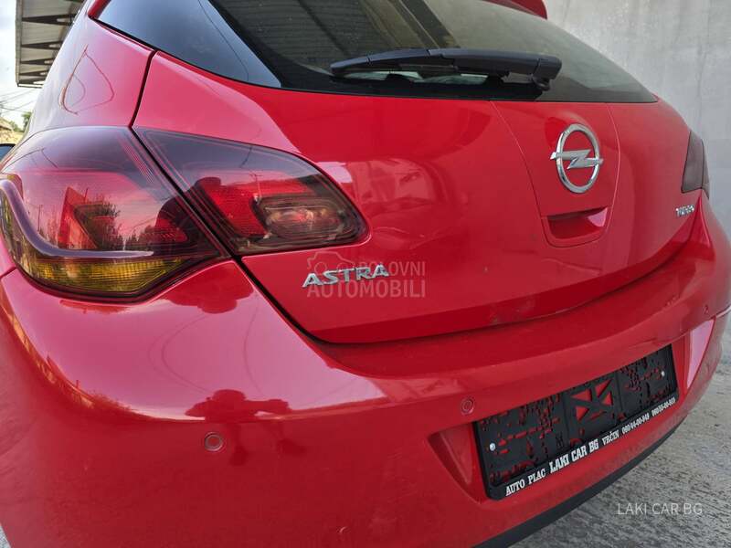 Opel Astra J COSMO 1.4 TB