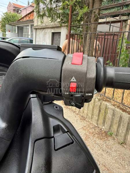 Suzuki Burgman 650