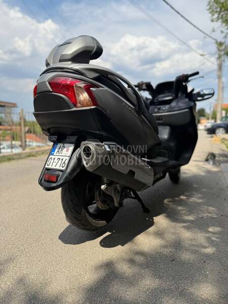 Suzuki Burgman 650